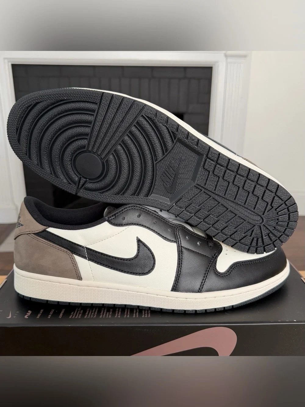 Air Jordan 1 Retro Low “Mocha” - Mens Size 15 - (CZ0790-102)